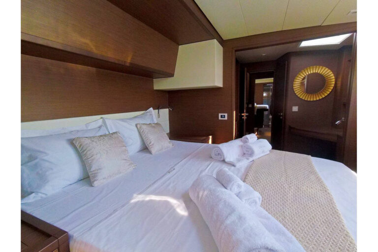 Double Cabin