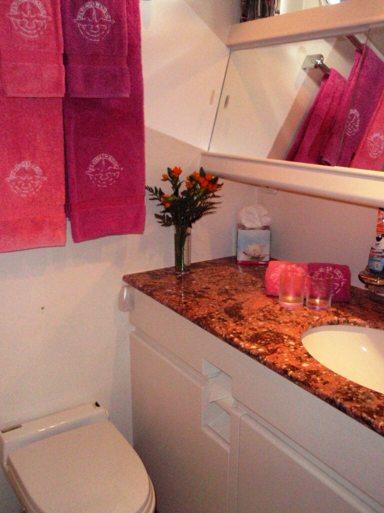 SY FLYING MAGIC -  Bathroom 2