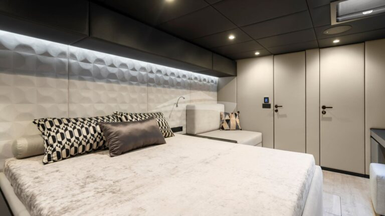 Guest suite
