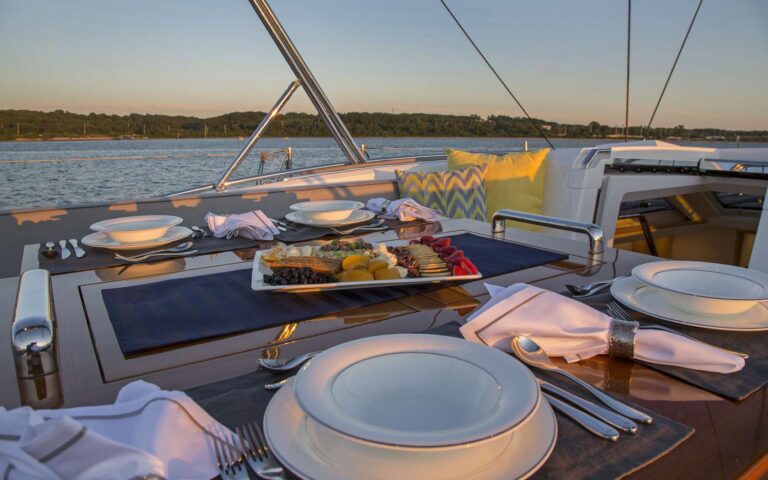 Alfresco Dining Set Up