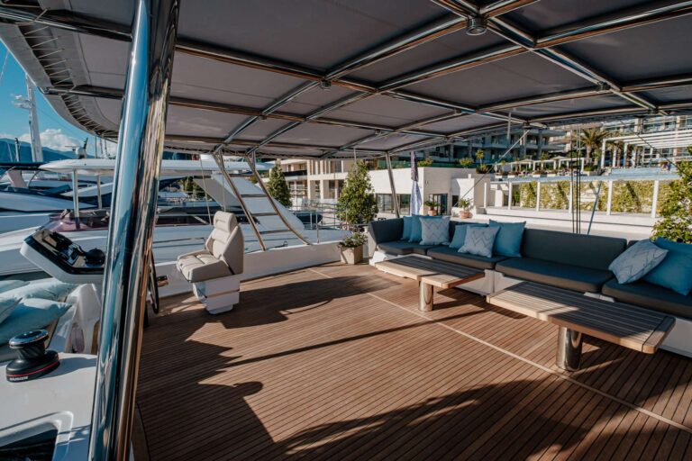 Flybridge