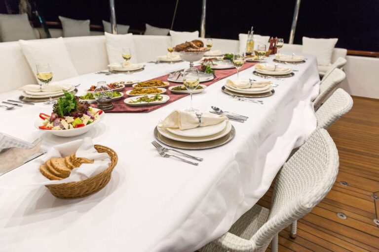 Alfresco Dining