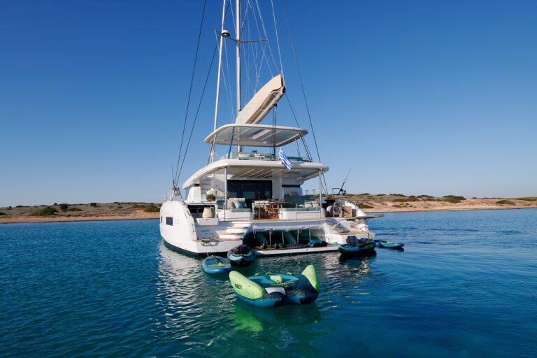 Luxury Yacht HAPPY