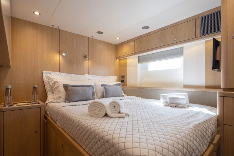 Double Cabin