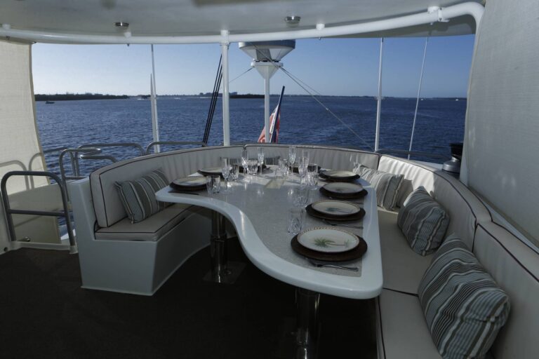 Alfresco Dining Set Up