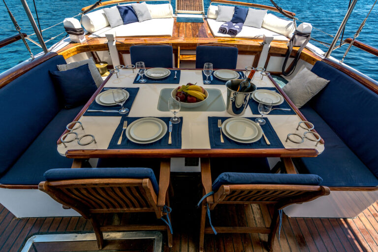 Alfresco Dining