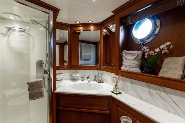 Twin Ensuite