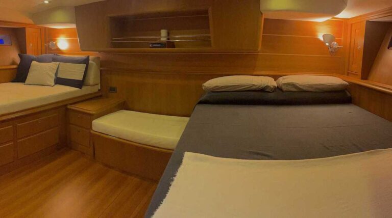 Guest cabin