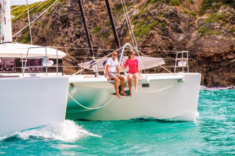 SY LADY KATLO - Bow sailing