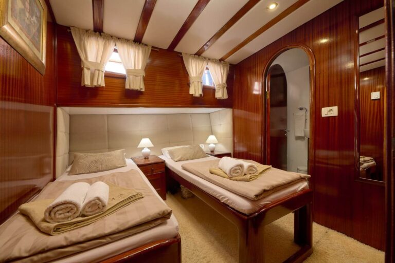 Twin Suite