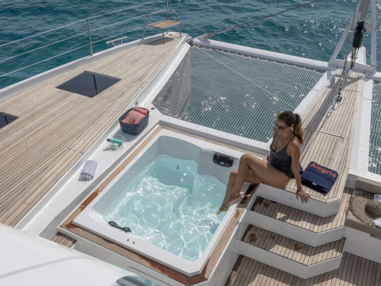 Jacuzzi - sistership
