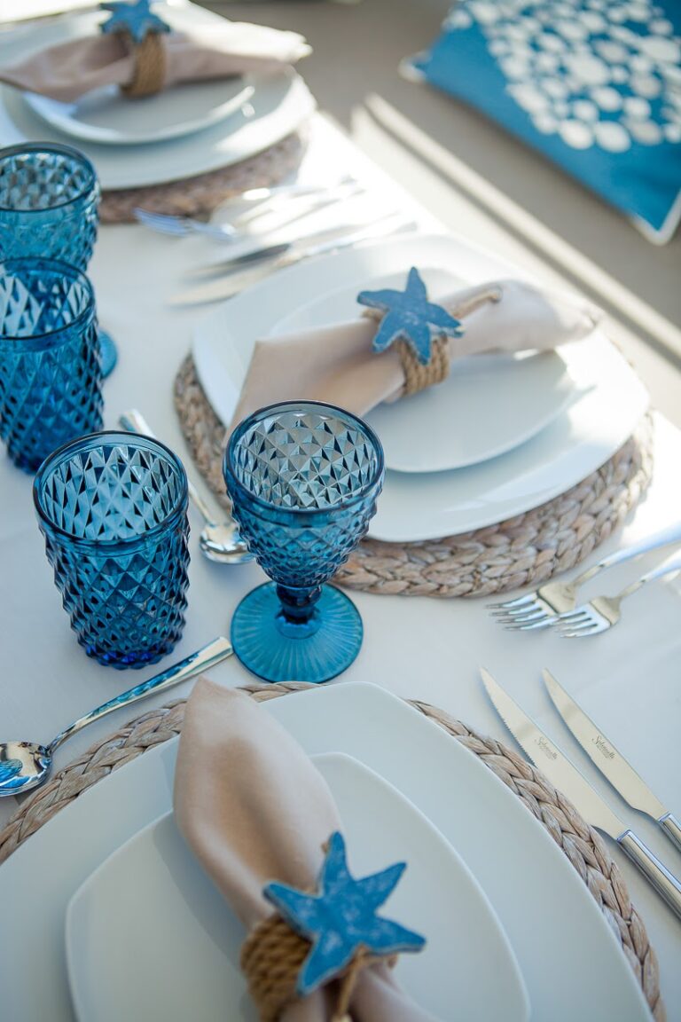 Dining Detail