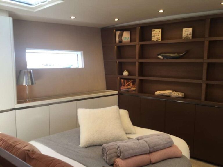Double Cabin