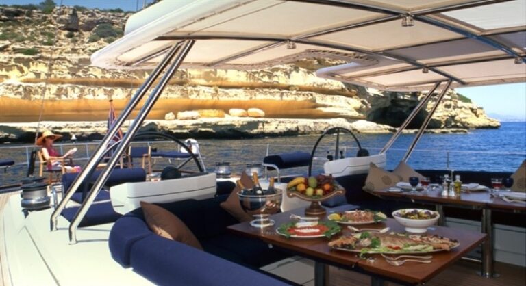 SY MARGARET ANN - Alfresco dining 2