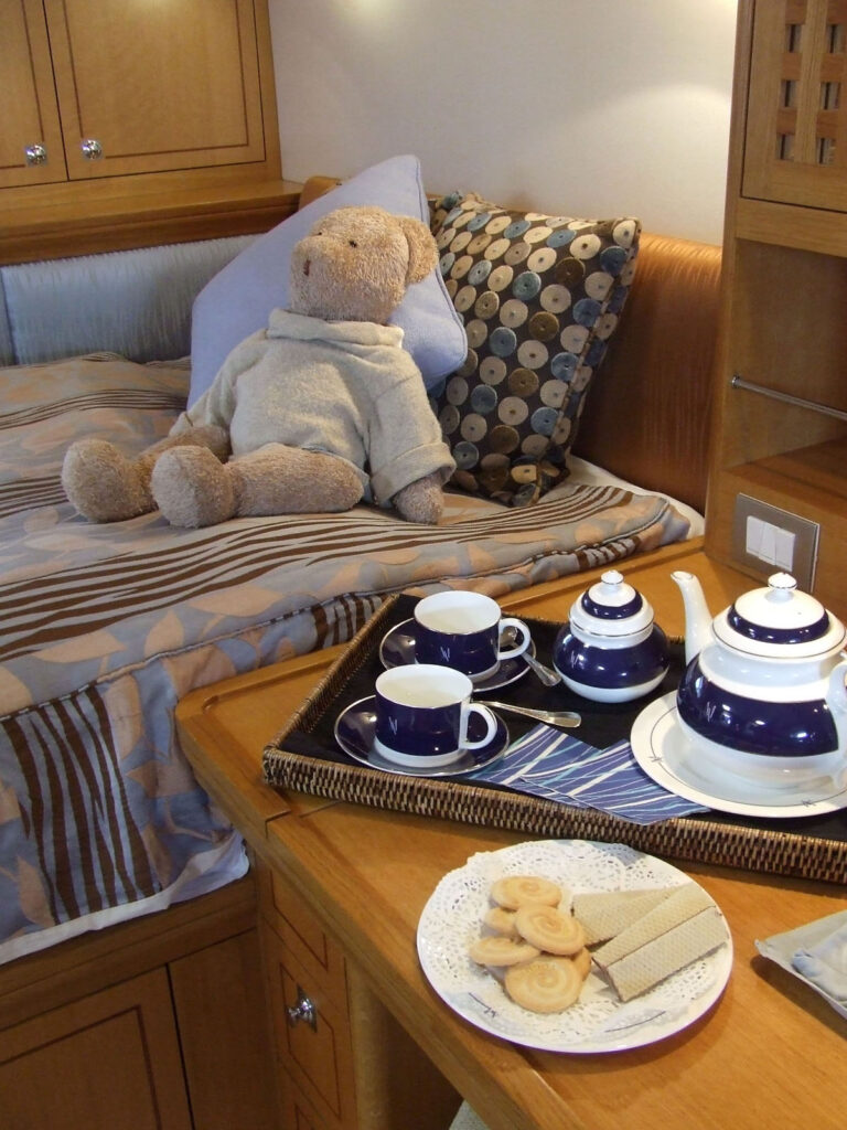 SY MARGARET ANN - Guest cabin