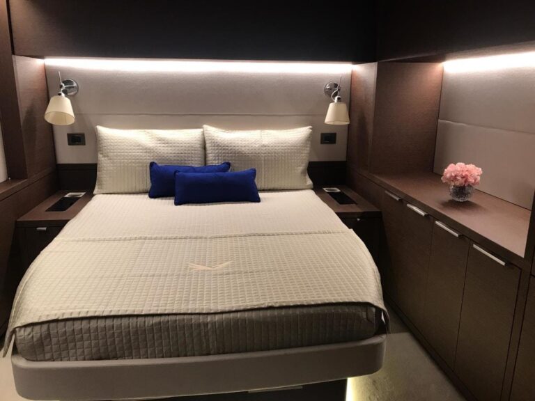 Double Cabin