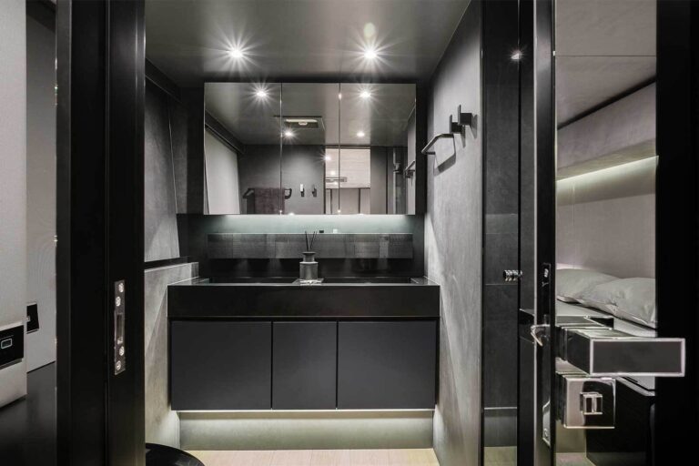 Master ensuite