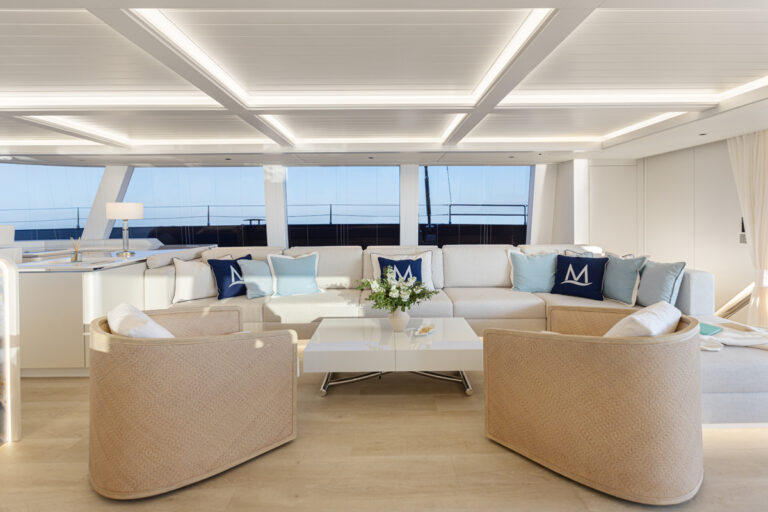 Main Salon Lounge