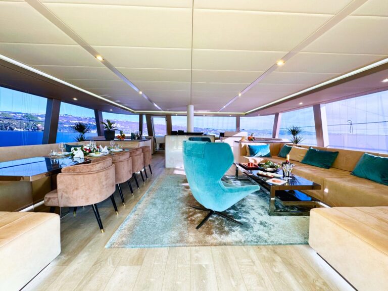 Main Salon View Forward