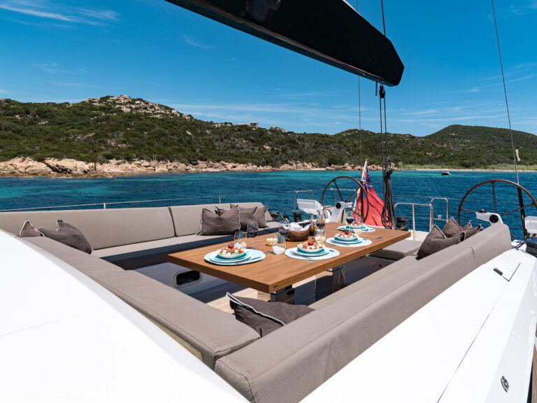 Alfresco Dining