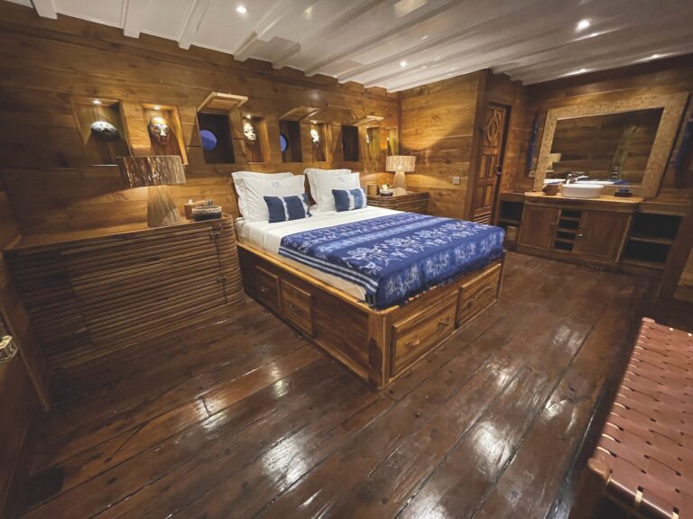 Double Cabin