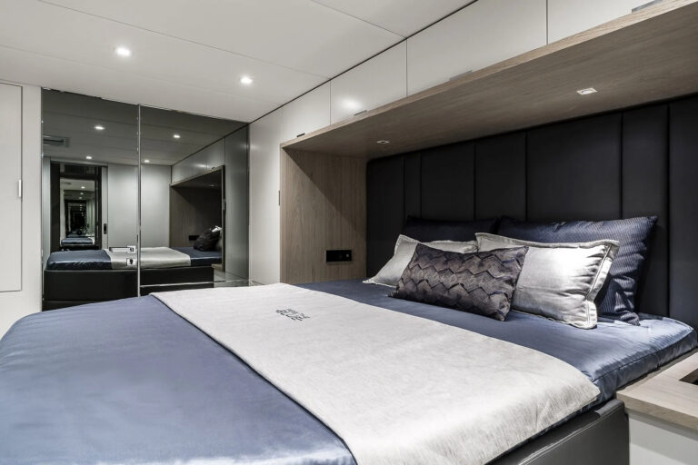 Master Suite (sistership)