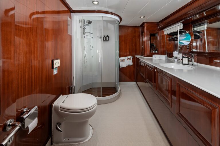 Master Ensuite