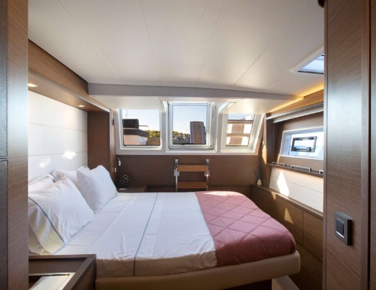 Double Cabin