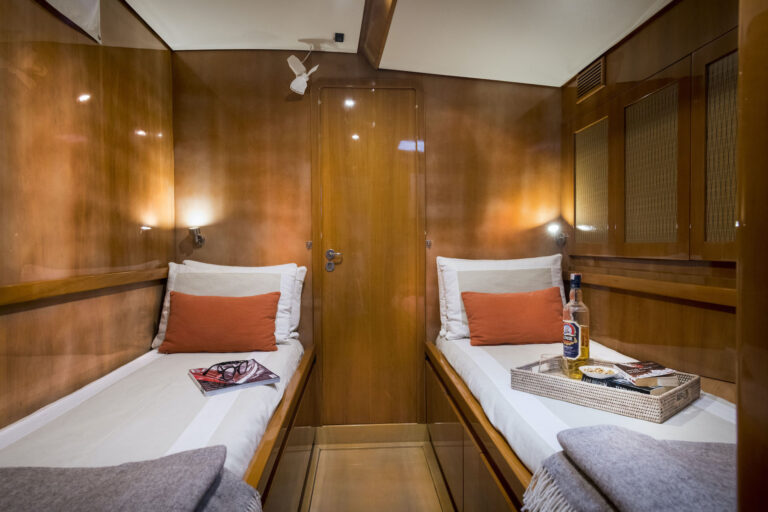 Twin Cabin