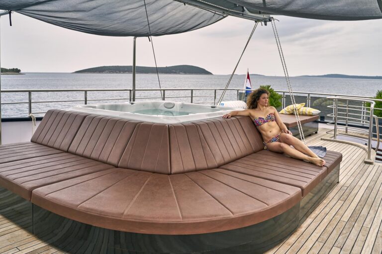 Jacuzzi