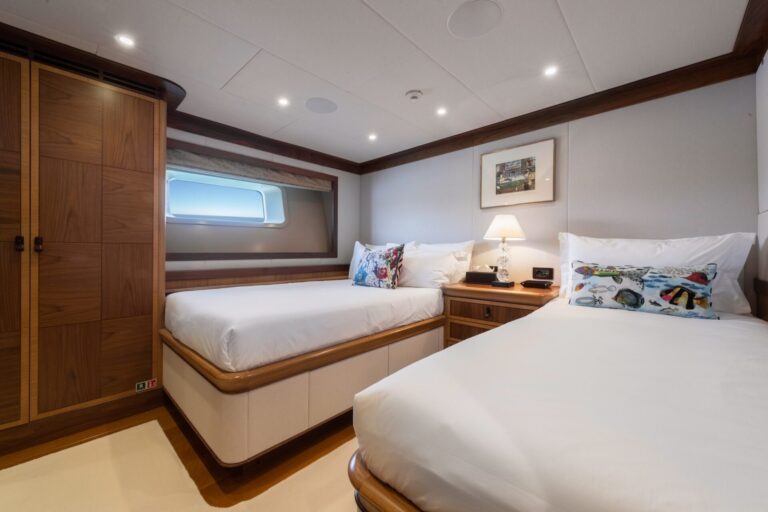 Twin Suite