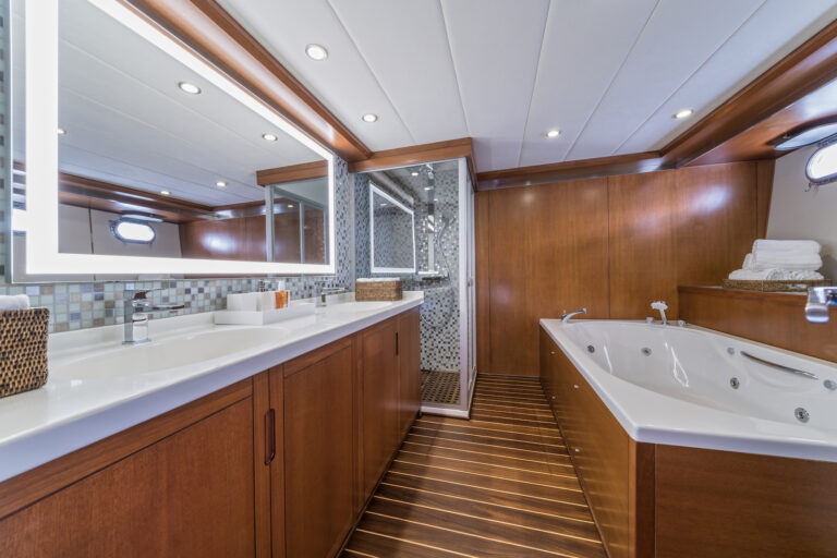 Master Ensuite Bathroom