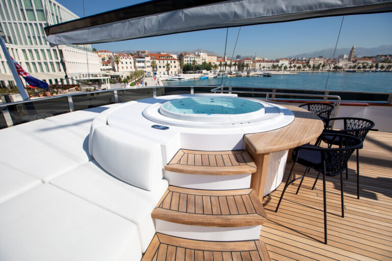 Jacuzzi