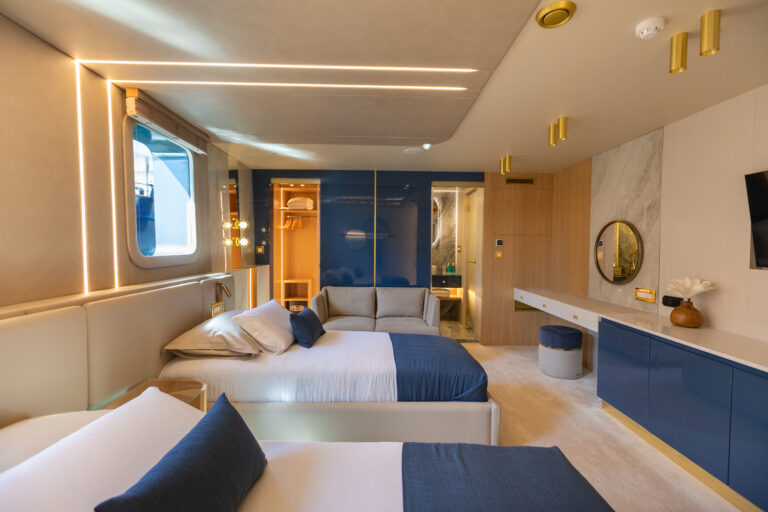 Twin Cabin