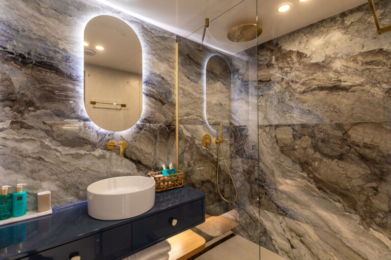 Twin Cabin Bathroom