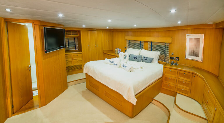 SY SEA COMET - Master cabin 1