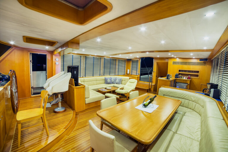 SY SEA COMET - Salon