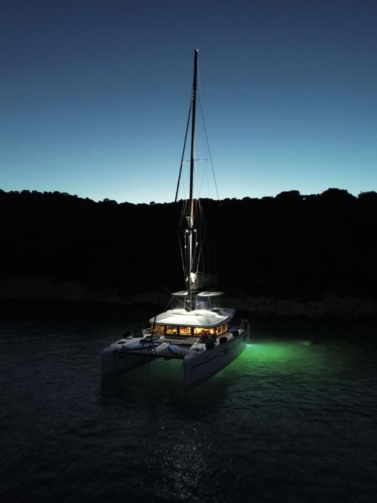 Superyacht SERENITY