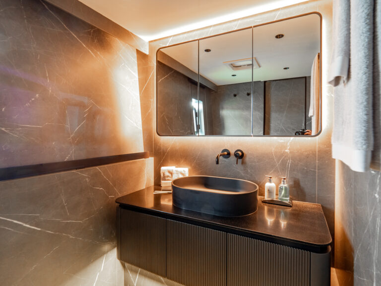 Ensuite Bathroom Sink