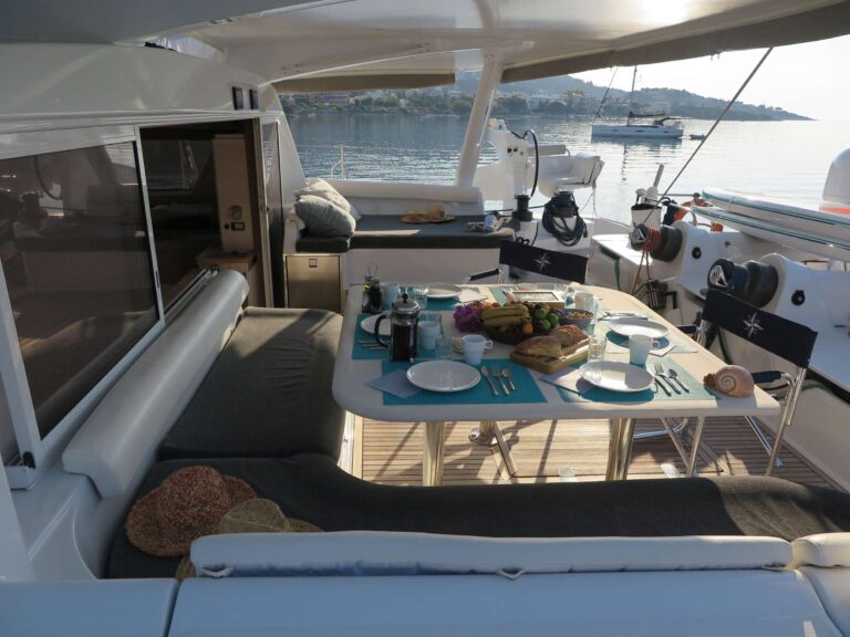 Alfresco Dining