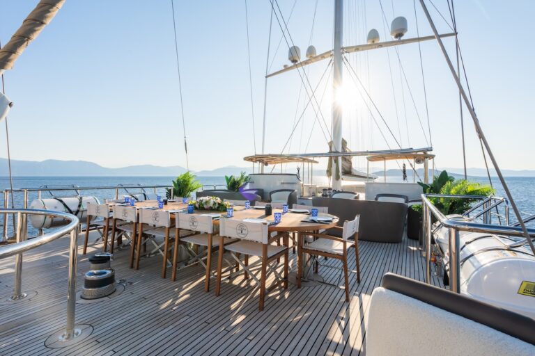 Deck Dining