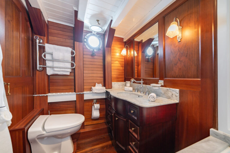 Ensuite
