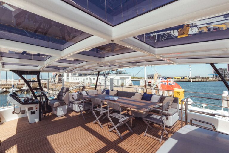 Exterior Dining