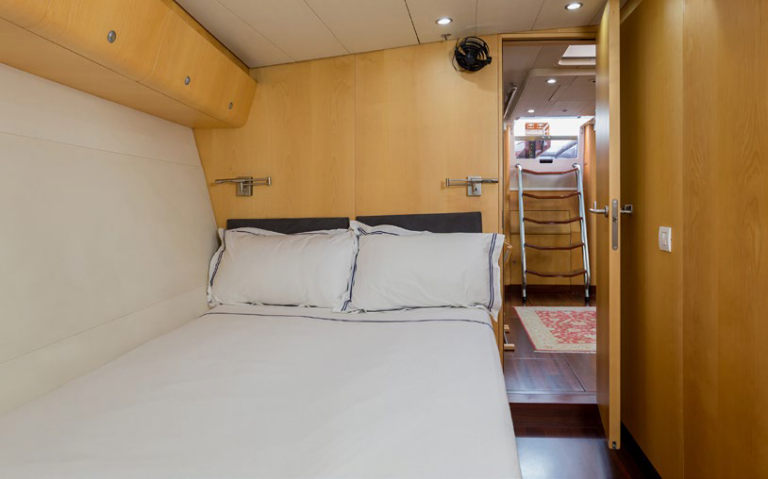 Double Cabin