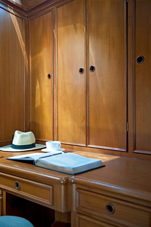 Desk