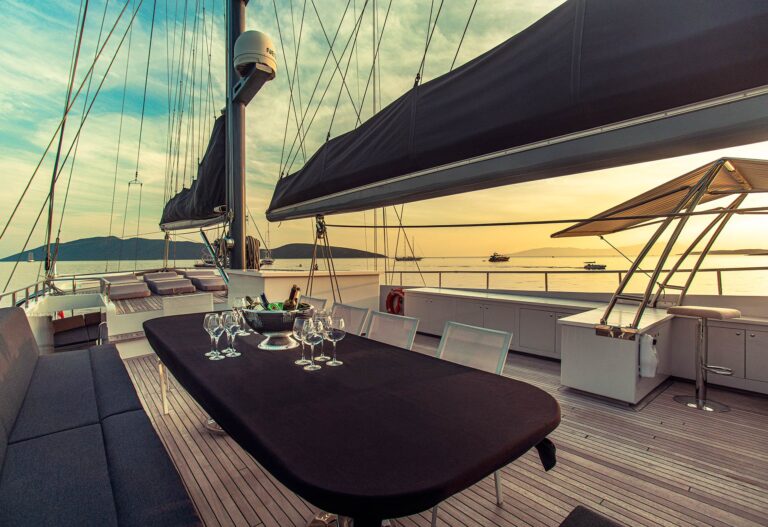Sundeck