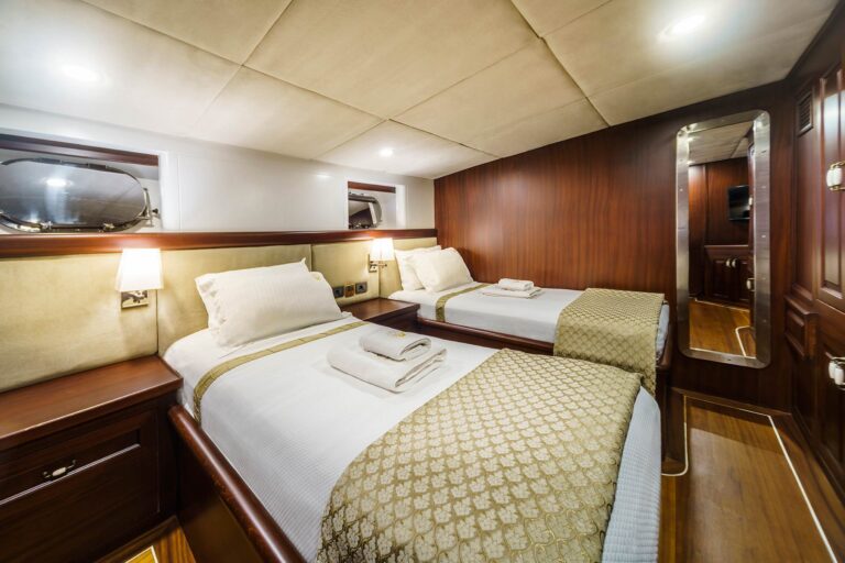 Twin Cabin