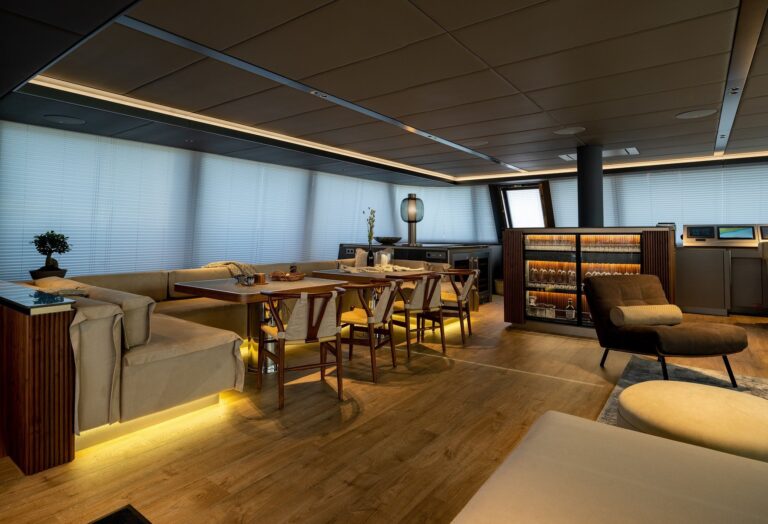 Main Salon Dining