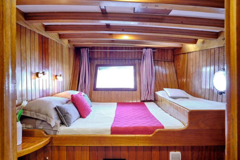 Triple Cabin