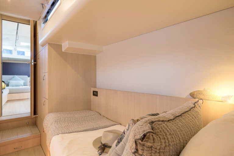 Twin Cabin